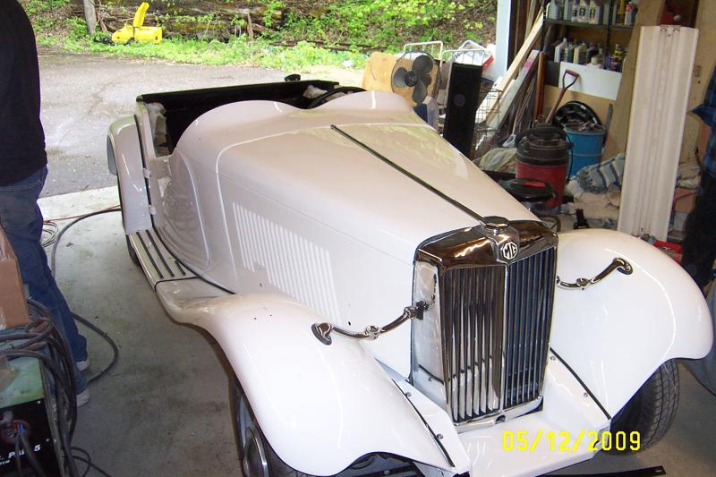 Assembly 05.jpg - Ready for the lighting up front.